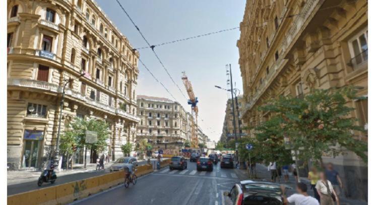 Bed and Breakfast D&M21 Napoli Esterno foto